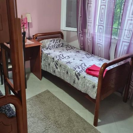 Kalaja Inn Крує Екстер'єр фото