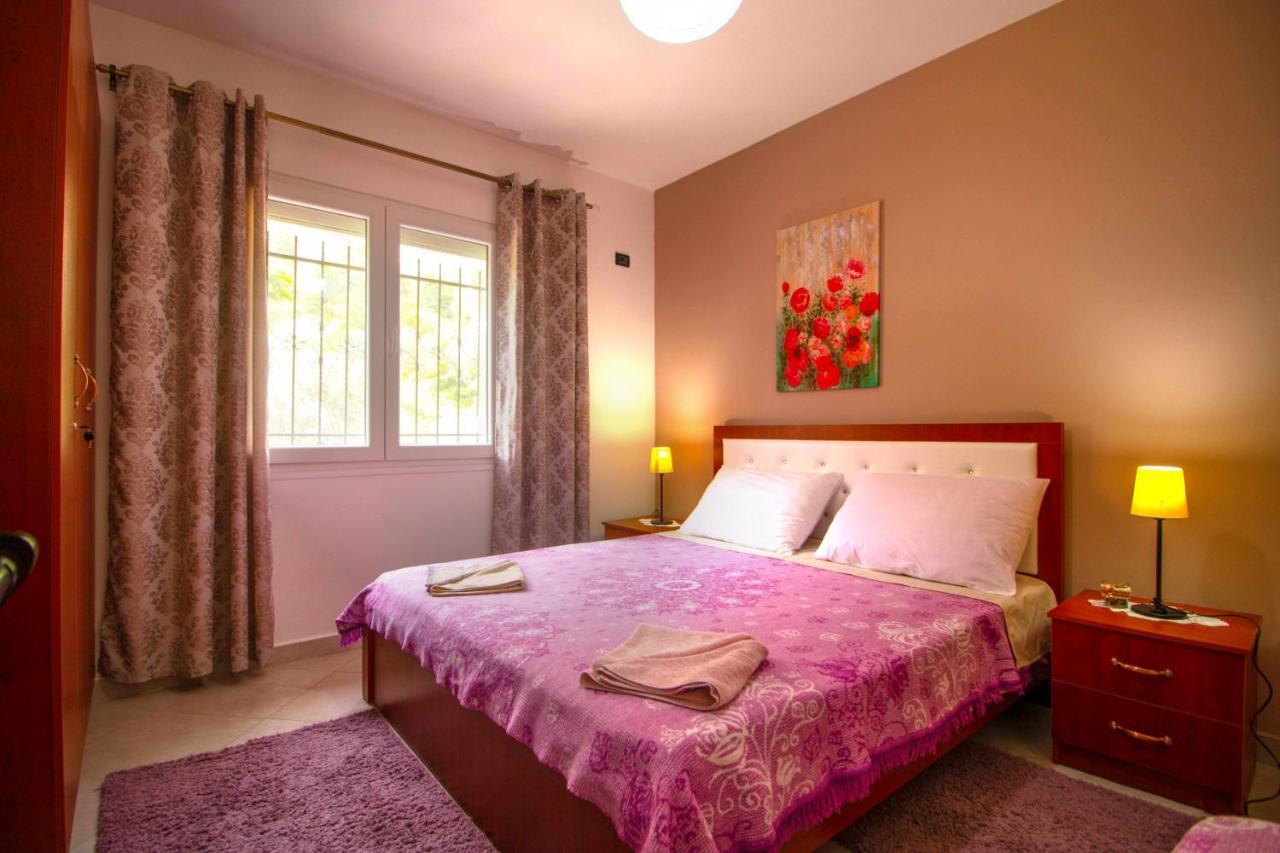 Kalaja Inn Крує Екстер'єр фото