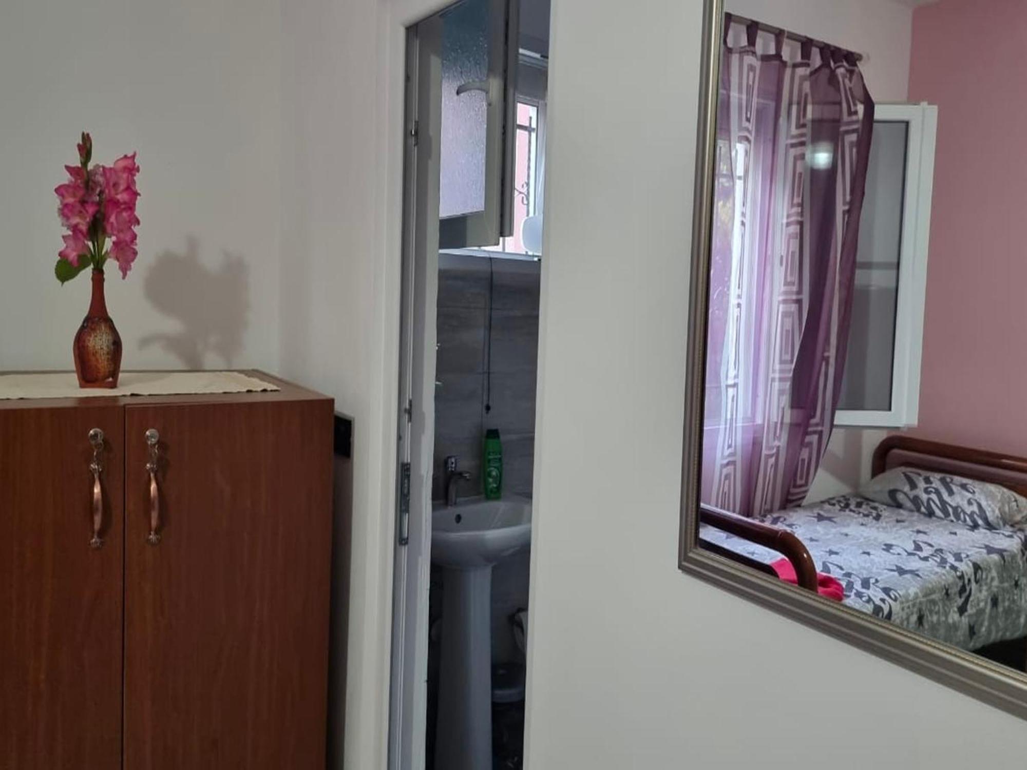 Kalaja Inn Крує Екстер'єр фото